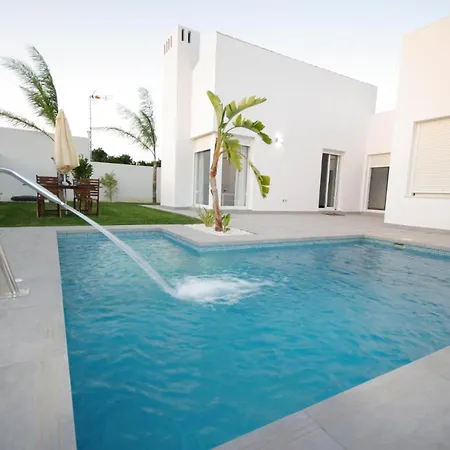 Con Piscina En Conil 2 Country house *
